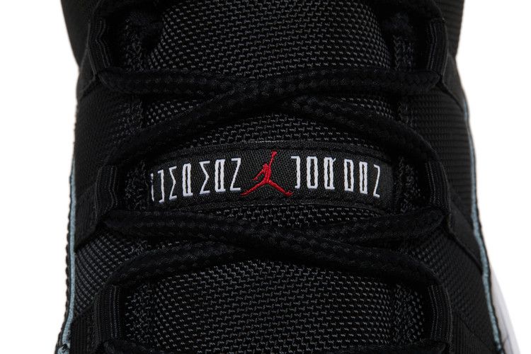 Air Jordan 11 Retro Low Bred (2025) - FV5104-006