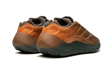 Adidas Adidas Yeezy 700 V3 Copper Fade - GY4109