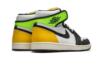 Air Jordan Air Jordan 1 Retro High OG Volt Gold - 555088-118