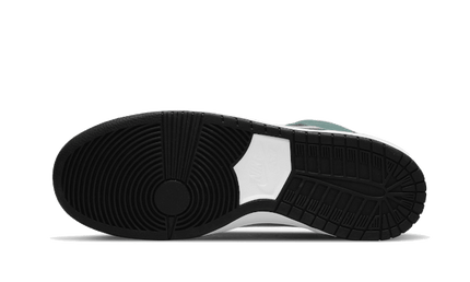 Nike Nike Nike SB Dunk High Green Suede - DQ3757-300