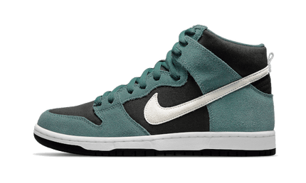 Nike Nike Nike SB Dunk High Green Suede - DQ3757-300