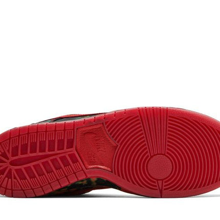 SB Dunk Low The Wizard of Oz Poppy Field - FZ1291-600