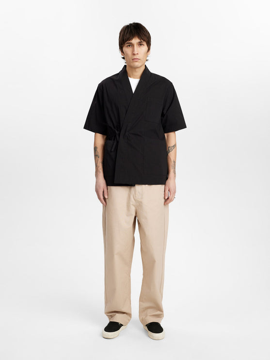 Anerkjendt AKJESPER TEC S/S KIMONO - Caviar