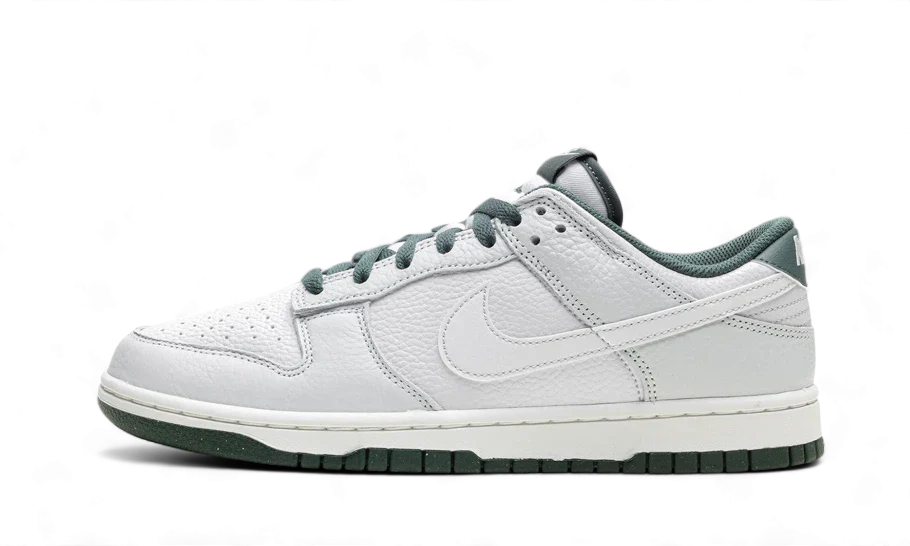 Nike Dunk Low Retro SE Photon Dust Vintage Grün