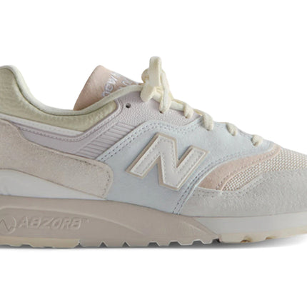 997.5 MiUSA Kith Easter White Ice Blue Peach - U9975KT