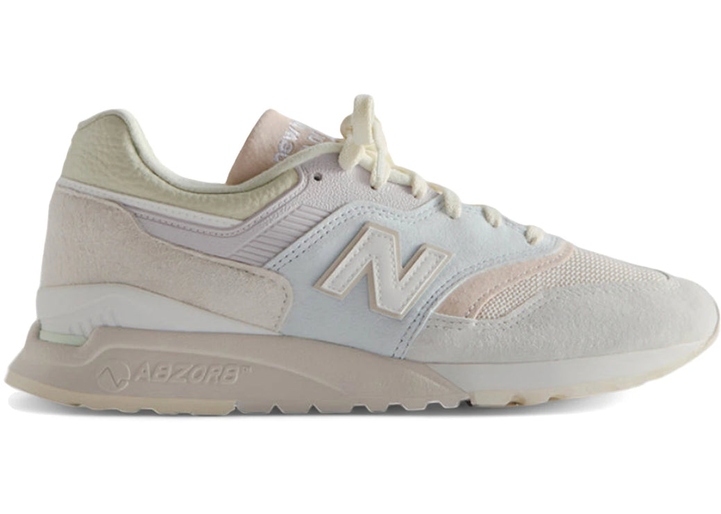 997.5 MiUSA Kith Easter White Ice Blue Peach - U9975KT