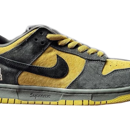 SB Dunk Low Supreme 94 Hulk - HQ8487-300
