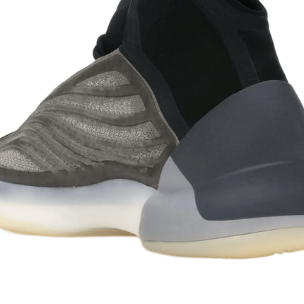 Yeezy QNTM Barium - H68771