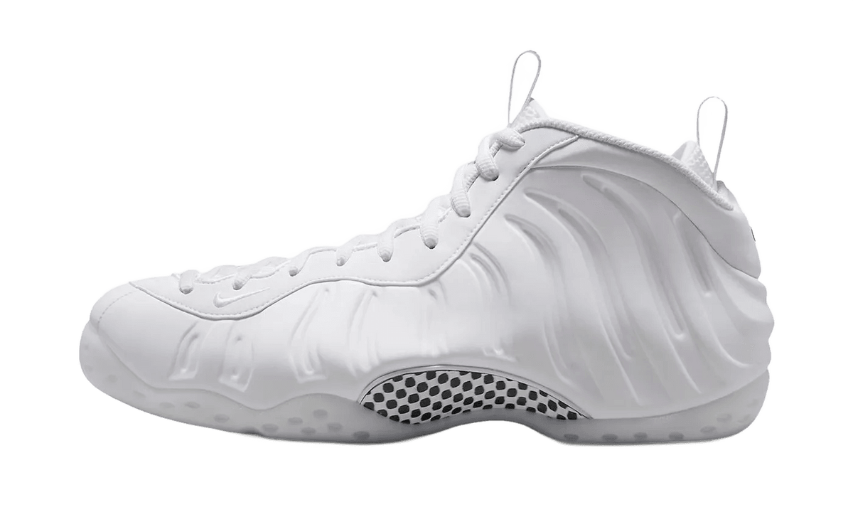Nike Air Foamposite One Triple White