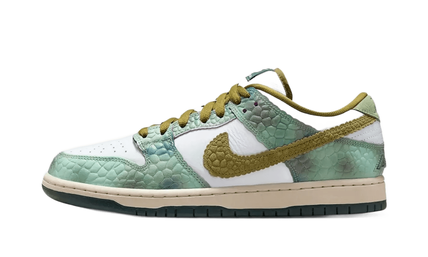SB Dunk Low Alexis Sablone Chameleon