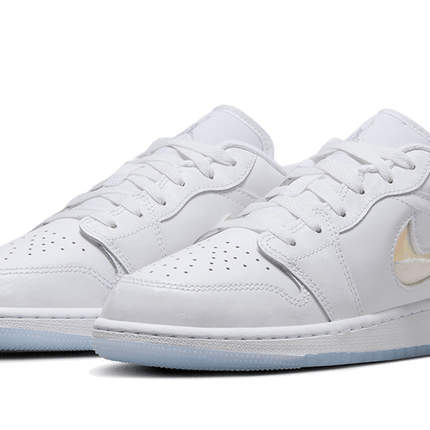 Air Jordan Air Jordan 1 Low Glitter Swoosh - FQ9112-100
