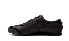 Mexico 66 Triple Black (1183C102-002/D4J2L-9090) | My Place Roma