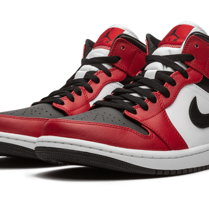 Air Jordan Air Jordan 1 Mid Chicago Black Toe - 554724-069