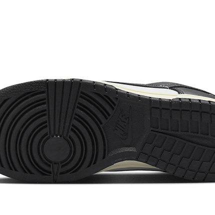 Nike Nike Dunk Low Vintage Panda - FQ8899-100