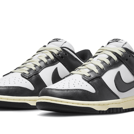 Nike Nike Dunk Low Vintage Panda - FQ8899-100
