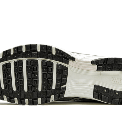 Nike Nike P-6000 Metallic Silver - CN0149-001