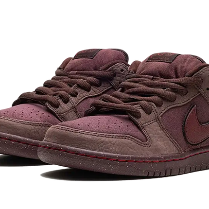 Nike Nike SB Dunk Low City Of Love Burgundy Crush - FN0619-600